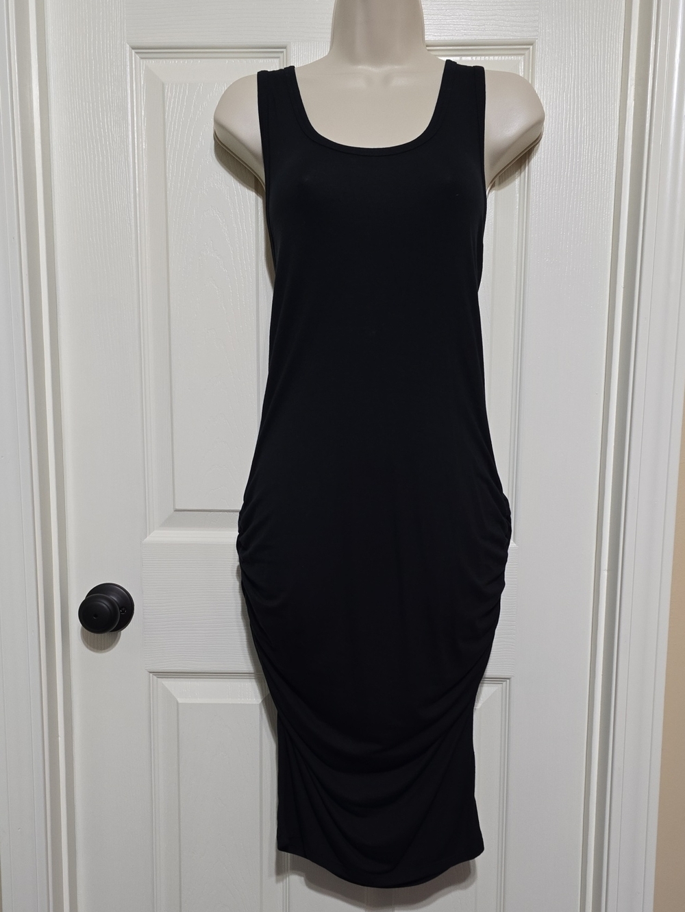 VENUS Black Sleeveless Ruched Midi Dress